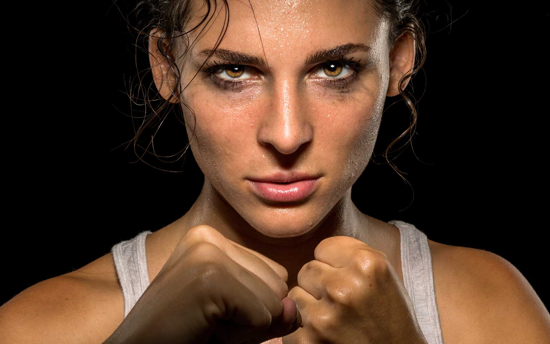 What Are the Differences Between Assault and Self-Defense?