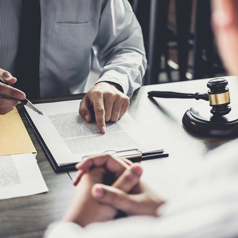 Legal advice by a criminal defense attorney